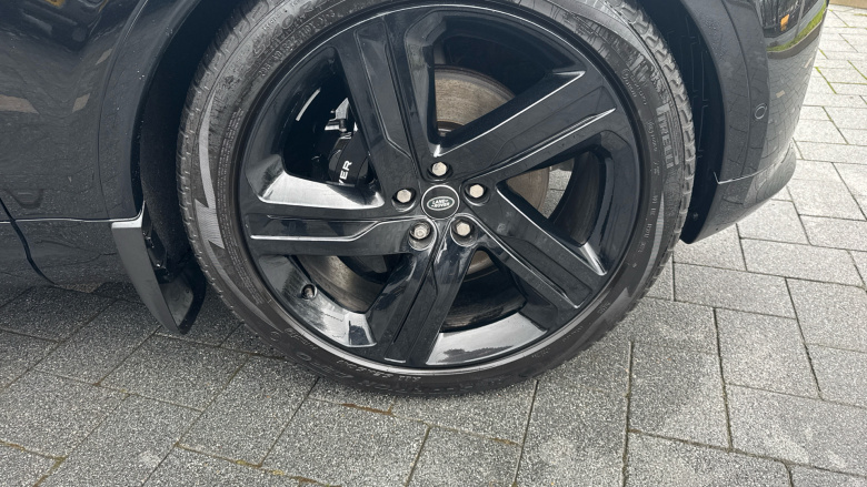 Land Rover Discovery 3.0 D350 Dynamic SE 5dr Auto Diesel Station Wagon